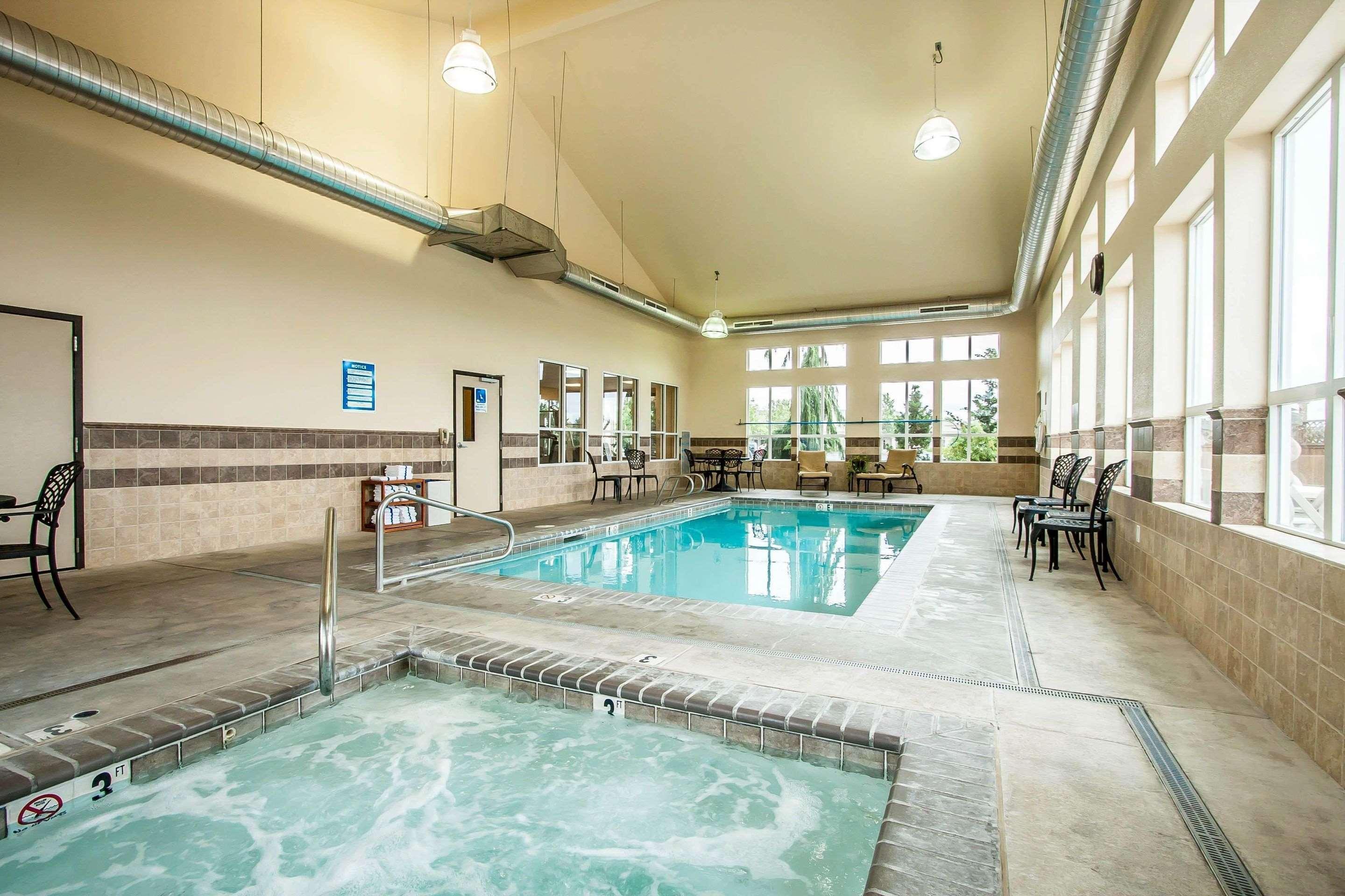 Comfort Inn & Suites Mcminnville Wine Country Екстер'єр фото