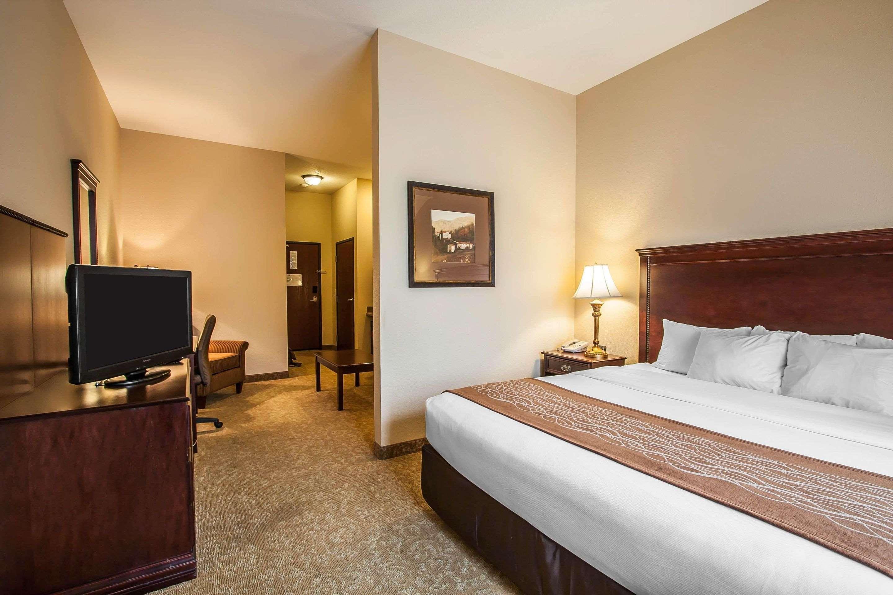 Comfort Inn & Suites Mcminnville Wine Country Екстер'єр фото