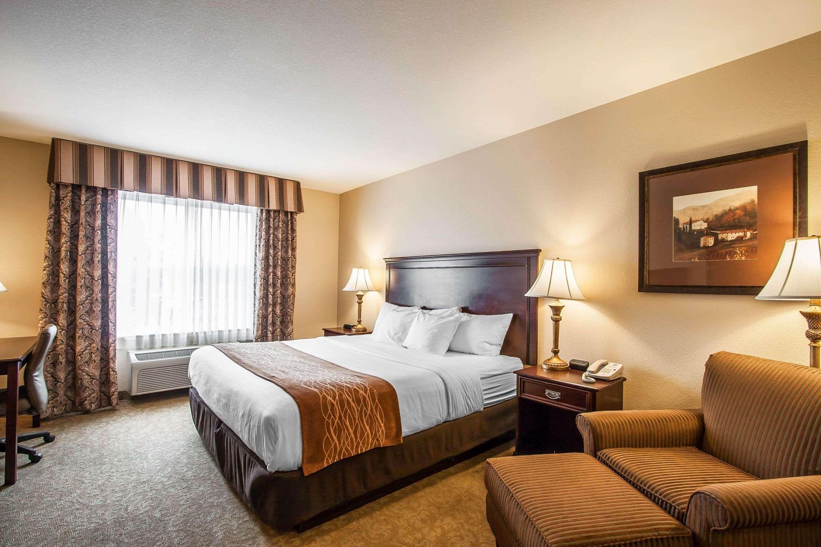 Comfort Inn & Suites Mcminnville Wine Country Екстер'єр фото