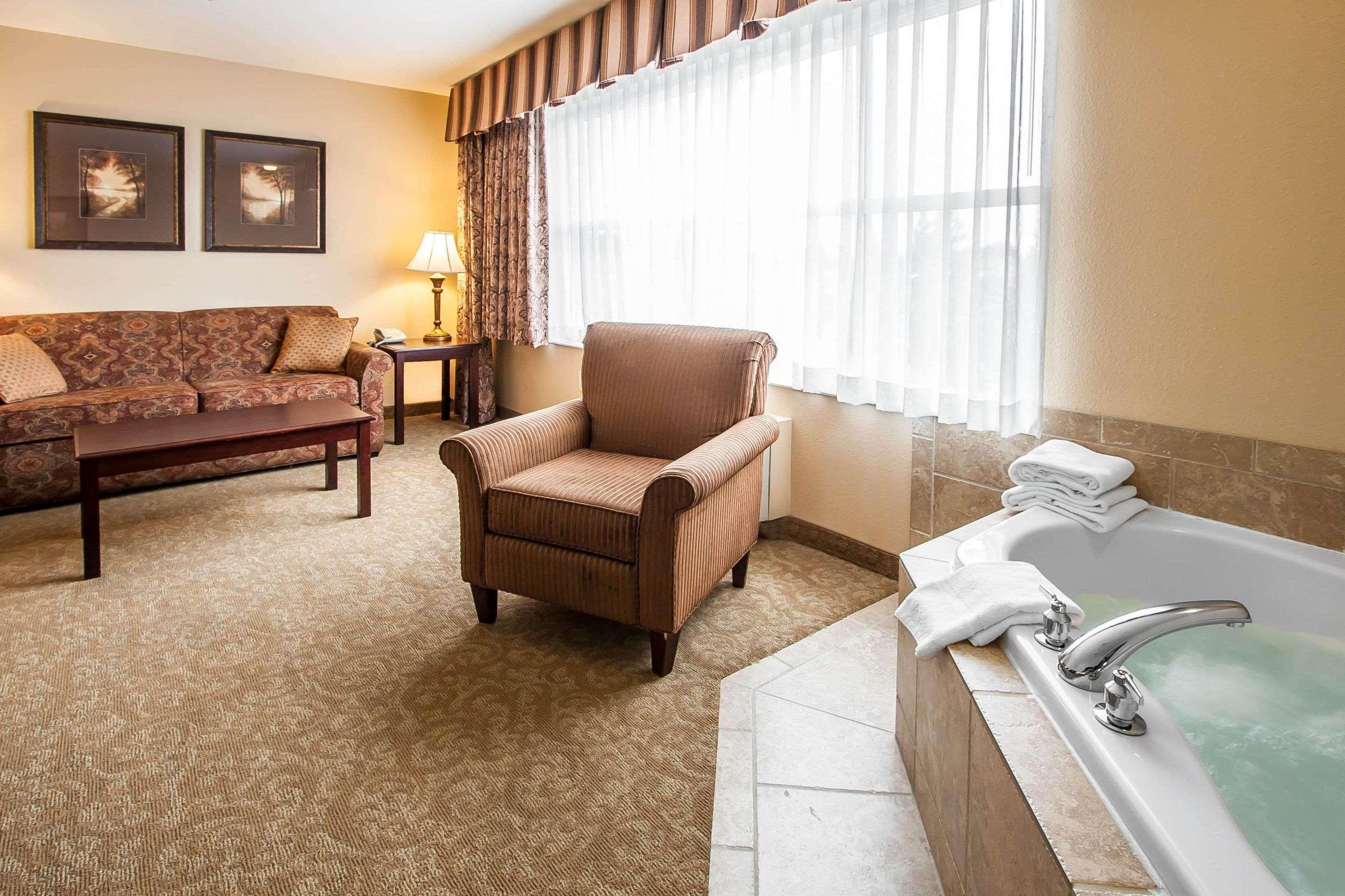 Comfort Inn & Suites Mcminnville Wine Country Екстер'єр фото